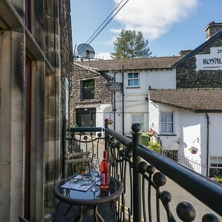 Hillside Windermere